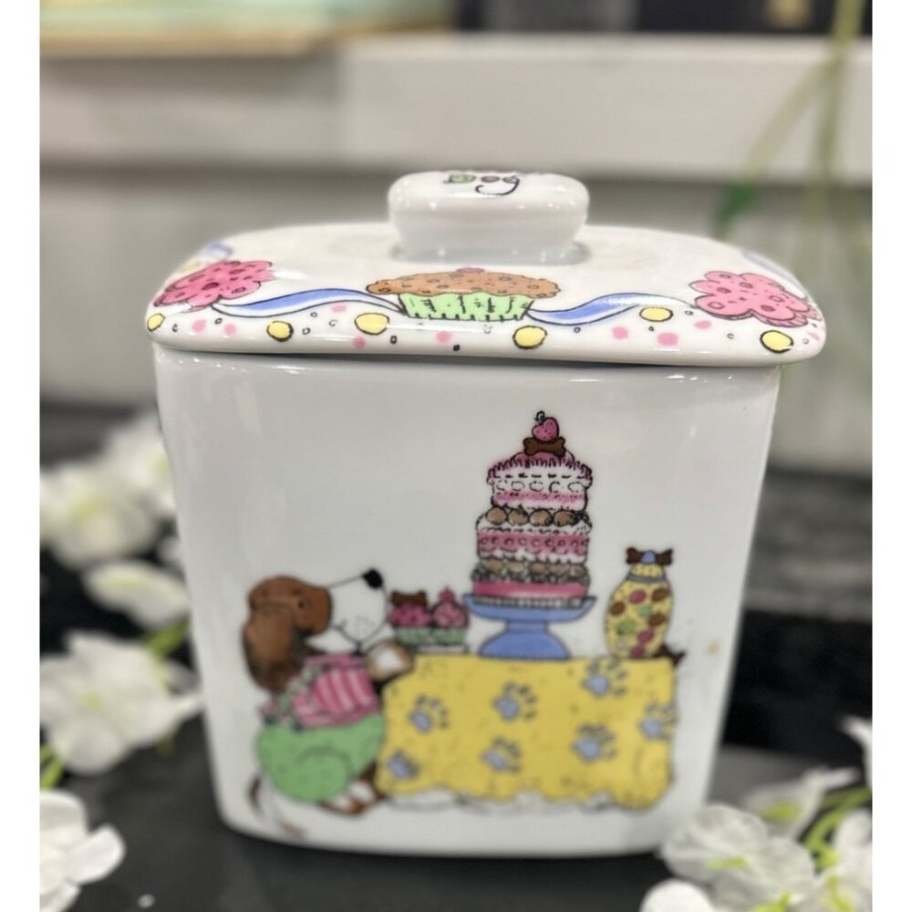 1997 Debbie Mumm Sketchbook Designs Ceramic Square Dog Treats Jar